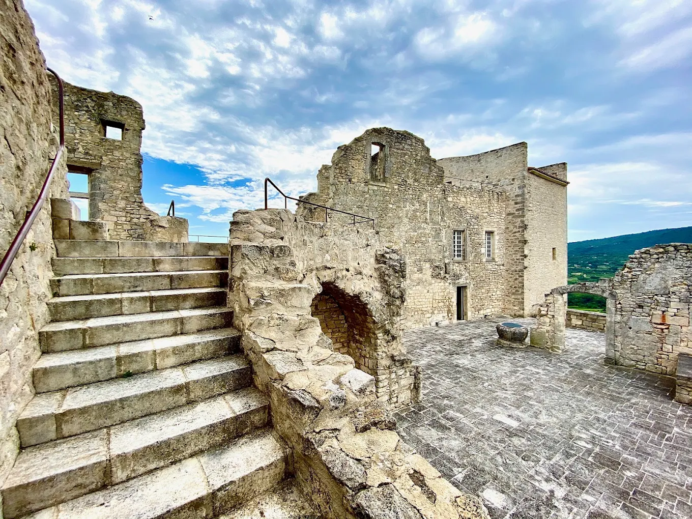 Château de Lacoste — domaine viticole mariage